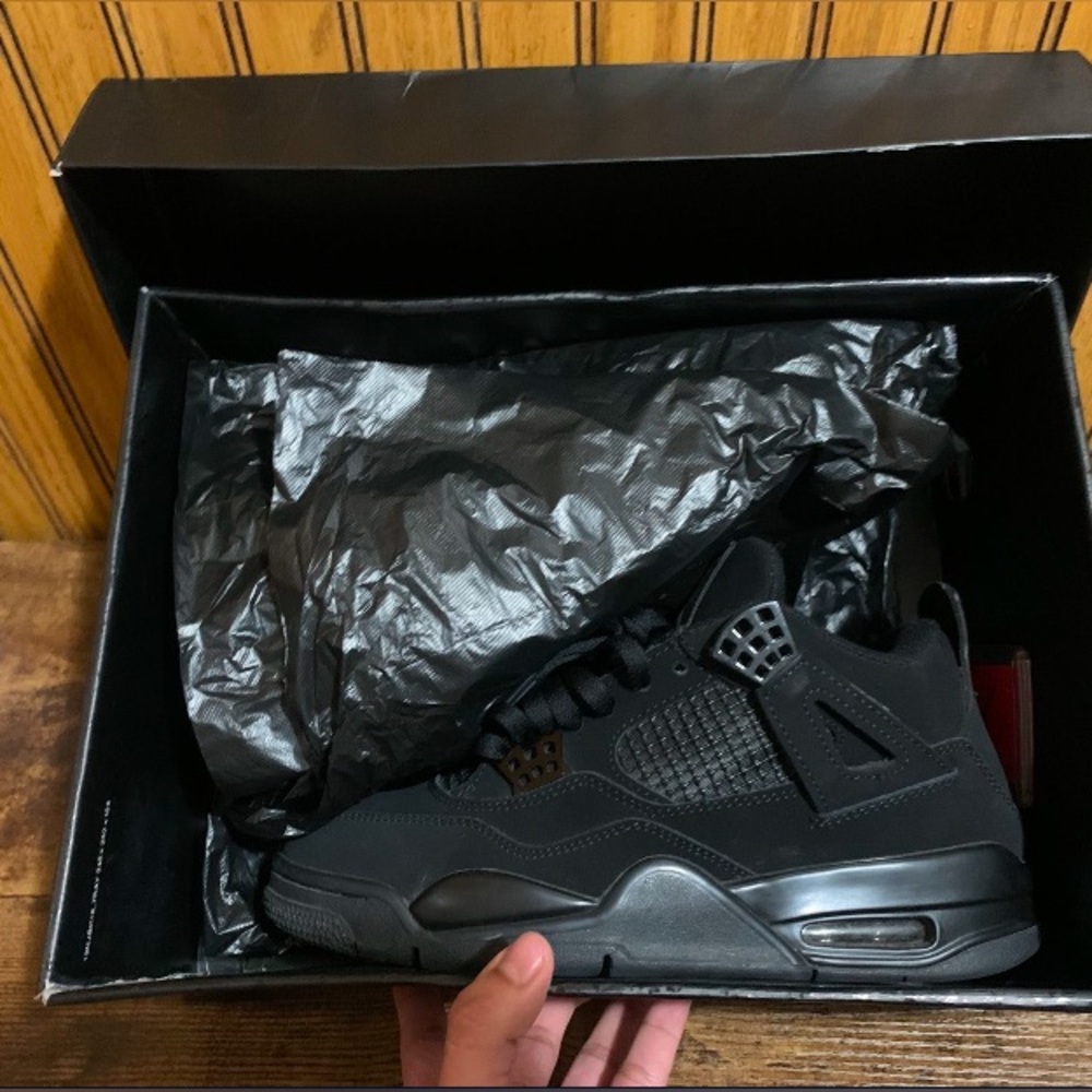 Jordan 4 Black Cats